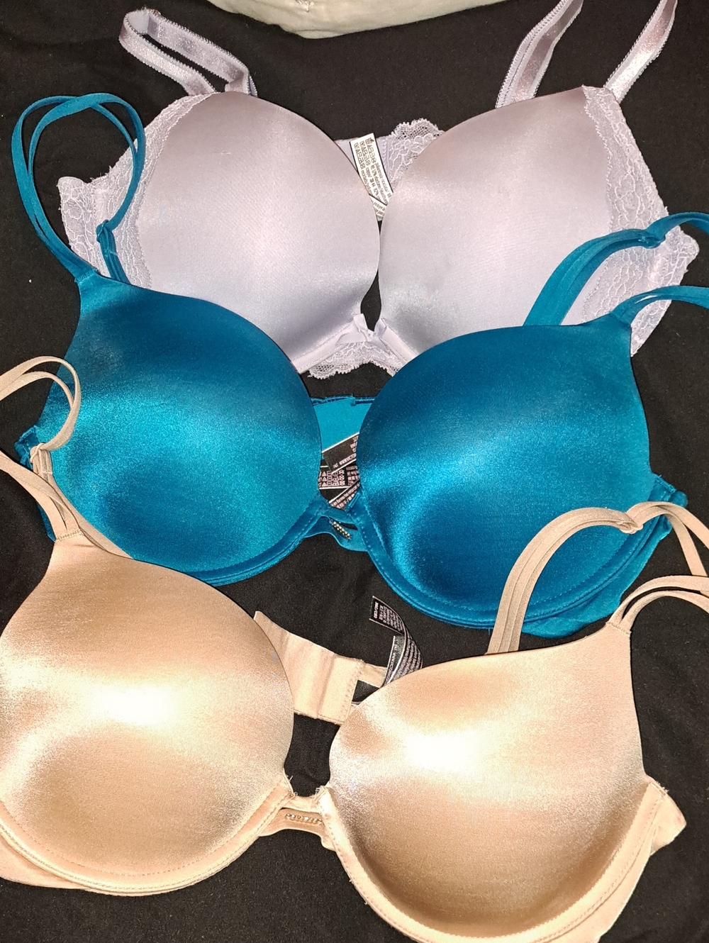 Vic. Sec Pushup Bras